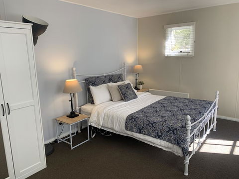 Aroha Studio - Tourism Hervey Bay 1