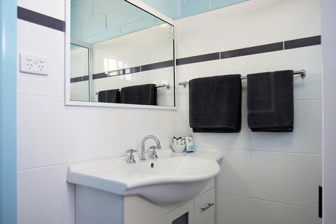 Artesian Motor Inn - Tourism Hervey Bay 3