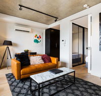 Artsy Apartment CBD City Views and Balcony - Hervey Bay Accommodation