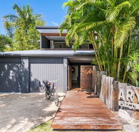 Arya Holiday House Byron Bay - Hervey Bay Accommodation