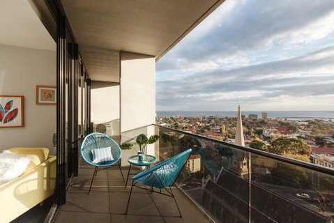 Ascent Apartment With Ocean Views By Ready Set Host - Hervey Bay Accommodation 1
