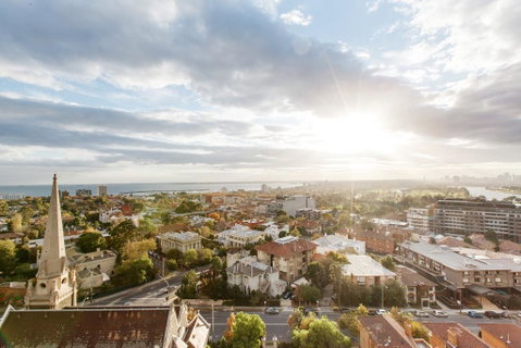 Ascent Apartment With Ocean Views By Ready Set Host - Hervey Bay Accommodation 2