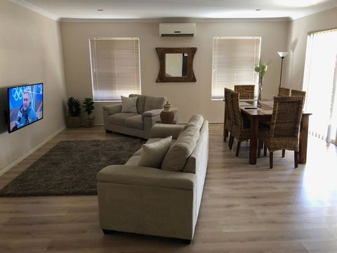 Ashington Gardens - Tourism Hervey Bay 1