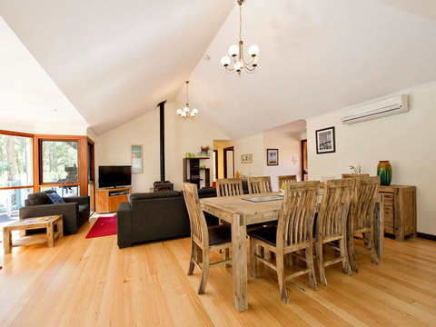 Ashleigh - Hervey Bay Accommodation 3