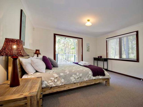 Ashleigh - Hervey Bay Accommodation 0
