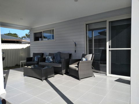 Ashley's Retreat Short Walk To Beach - Tourism Hervey Bay 0