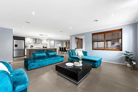 M-h 59PP - Tourism Hervey Bay 0