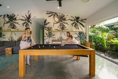 Luxury Modern Country Retreat - Hervey Bay Accommodation 3