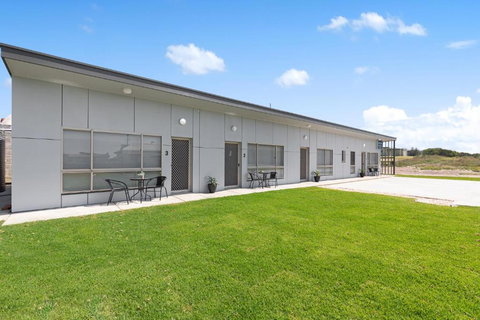 Luxury Apartments And Motel Rooms - Free Wifi - Close To Beach - Tourism Hervey Bay 1