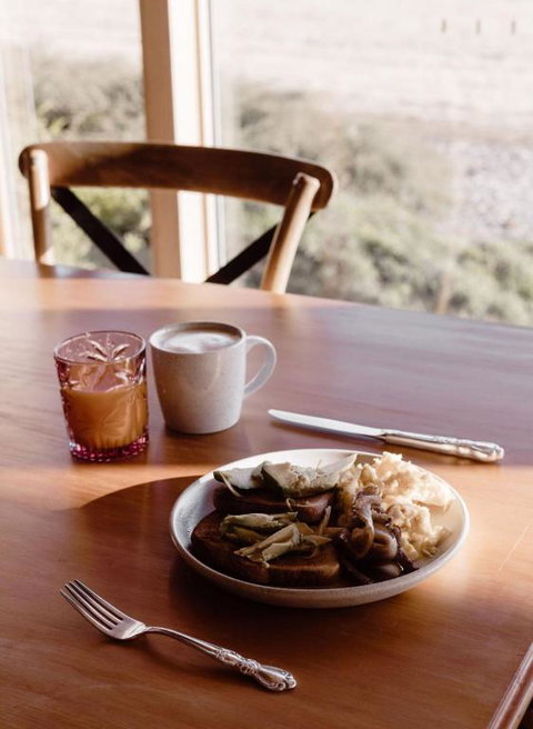 Luxury Retreat At Barham Avocados - Hervey Bay Accommodation 1