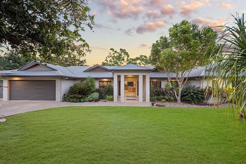 Luxury Style Living 20 Minutes From CBD - Hervey Bay Accommodation 0