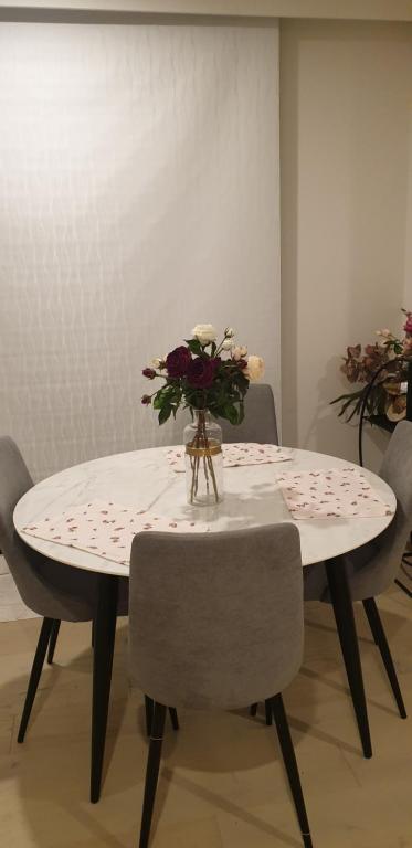 M-city Apartment - Tourism Hervey Bay 0