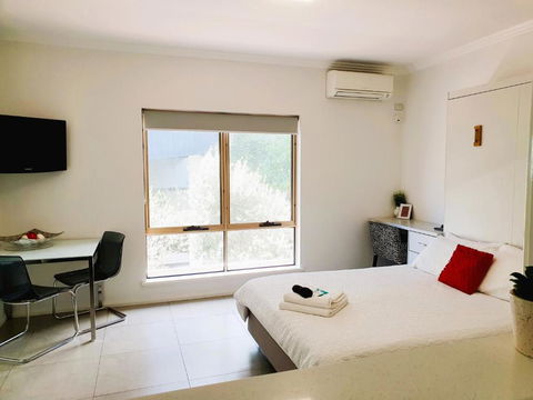 M4 West Perth Studio Apartment Near Kings Park - Hervey Bay Accommodation 3