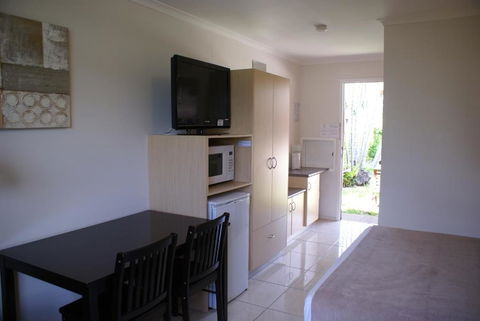 Mackay Motor Inn - Tourism Hervey Bay 2