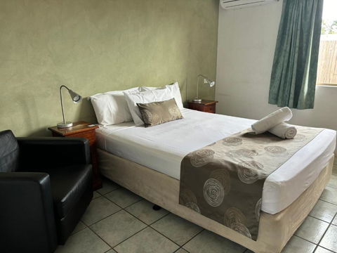 Mackay Motor Inn - Tourism Hervey Bay 1