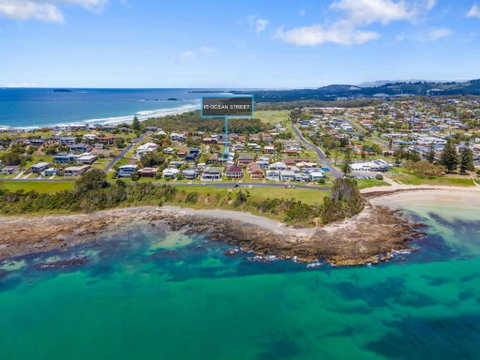 Main Beach - Tourism Hervey Bay 0