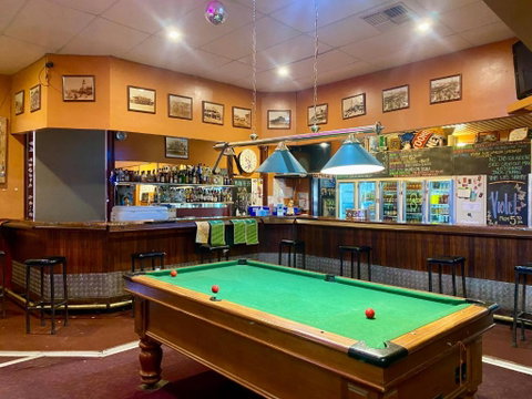 Main Reef Hotel - Tourism Hervey Bay 1