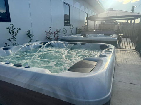 Main Residences - Hervey Bay Accommodation 0
