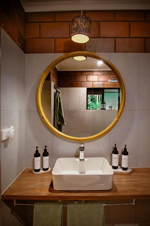 Malanda Lodge - Tourism Hervey Bay 1