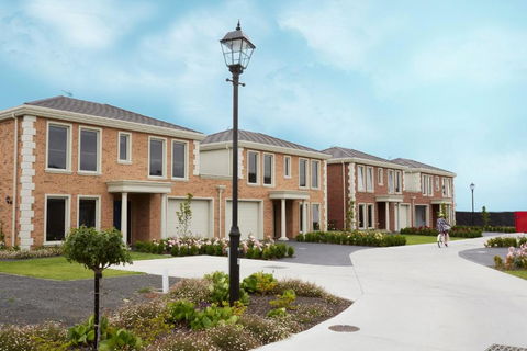 Mansi On Raymond - Tourism Hervey Bay 0