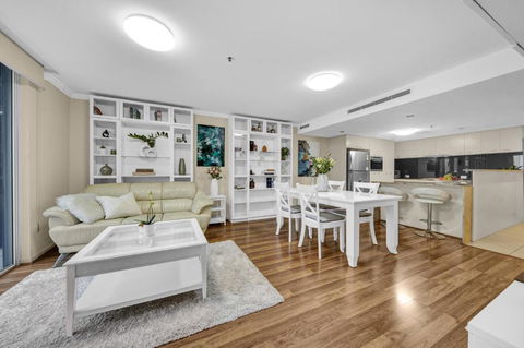 M On Mary Suites Brisbane City - Tourism Hervey Bay 0