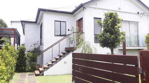 Maple Villa - The Beach House By The Bay - Tourism Hervey Bay 1