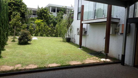 Maple Villa - The Beach House By The Bay - Tourism Hervey Bay 3