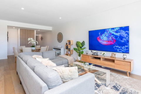 Maraboo Island Beachfront Villa - Tourism Hervey Bay 1