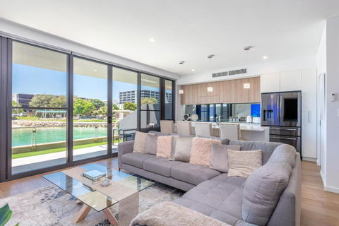 Maraboo Island Beachfront Villa - Tourism Hervey Bay 2