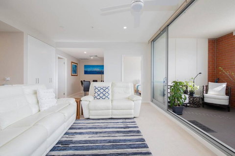 Marketown Maiden - Inner-city Meets Beachside Vibes - Hervey Bay Accommodation 2
