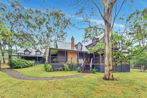 Meadowbrook Manor In North Rothbury - Hervey Bay Accommodation 1