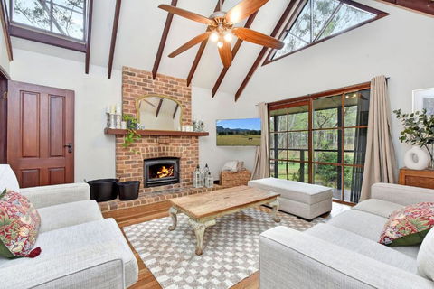 Meadowbrook Manor In North Rothbury - Hervey Bay Accommodation 2