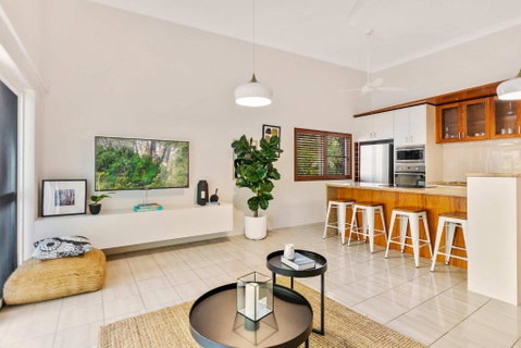 Melaleuca Hideaway - Beach Pool Free Parking - Hervey Bay Accommodation 2