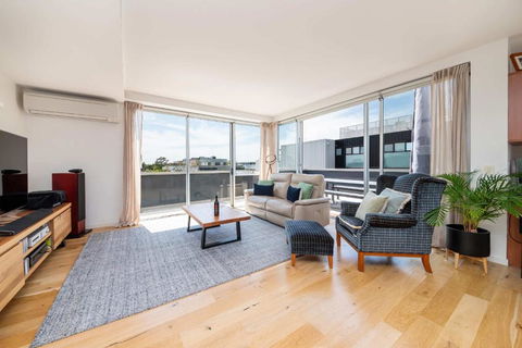 Melbourne Penthouse Apartment A Walk To Brighton Beach - Tourism Hervey Bay 1