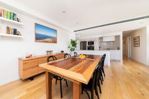 Melbourne Penthouse Apartment A Walk To Brighton Beach - Tourism Hervey Bay 3