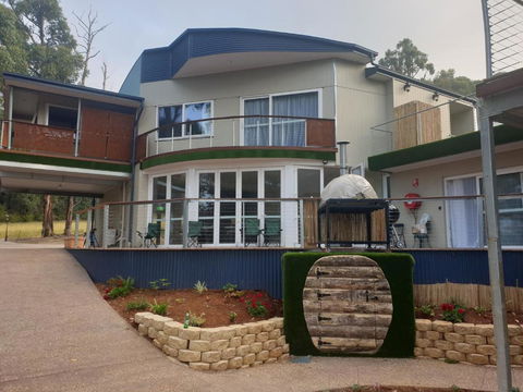 Merry Mary - Hervey Bay Accommodation 0