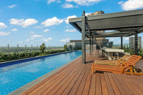 Metropolitan Oasis - Hervey Bay Accommodation 0