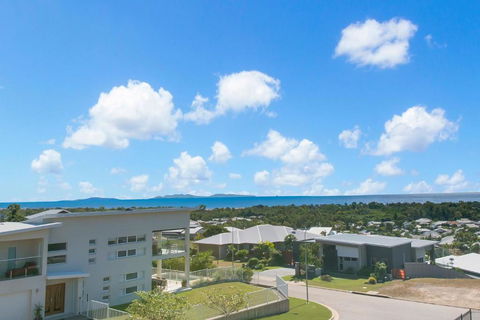 Modern Luxury Ocean Views - Tourism Hervey Bay 1
