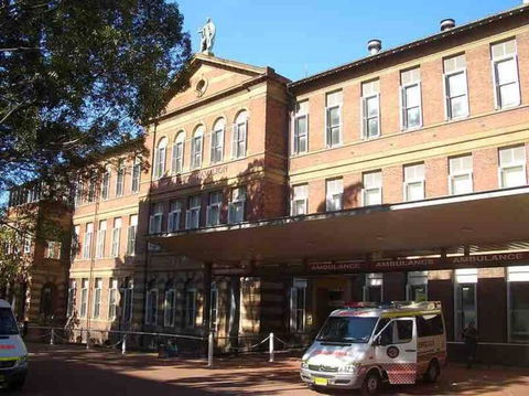 Modern 2 Bedroom Warehouse Conversion - Hervey Bay Accommodation 3