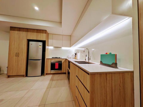 Modern 2 Bedroom Apartment Close To All Amenities! - Hervey Bay Accommodation 2