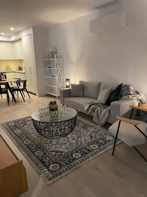 Modern Apartment On Courtney-02594 - Hervey Bay Accommodation 1