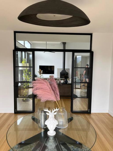 Modern Farmhouse - Hervey Bay Accommodation 1