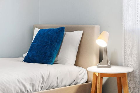 Modern Private Single Room - Centrally Located At Liverpool - Shared Bathroom - Tourism Hervey Bay 1