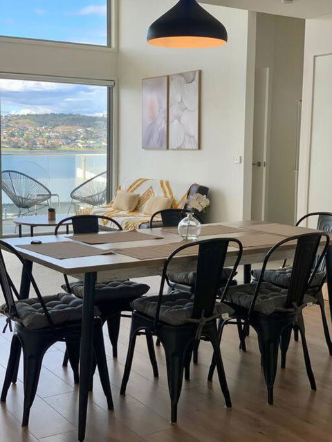 Modern Villa With Water View - Hervey Bay Accommodation 0