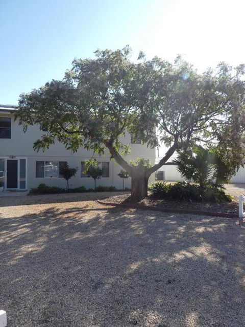 Moonta Bay Stylish Large Home 3 Min Walk From Beach And Jetty - Hervey Bay Accommodation 0