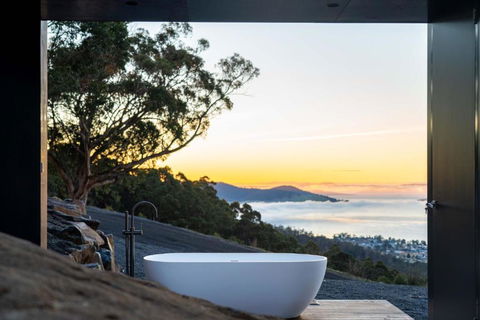 Mountain Top Snug, Studio Itas - Tourism Hervey Bay 2
