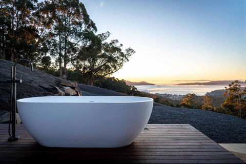 Mountain Top Snug, Studio Itas - Tourism Hervey Bay 3