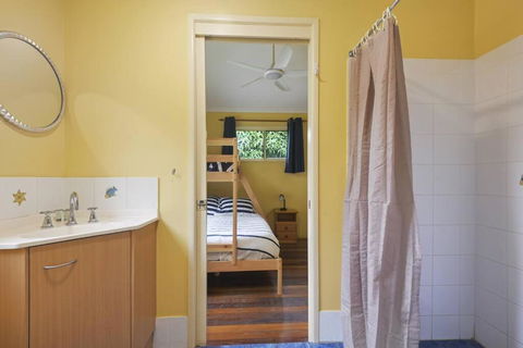 Moreton Island Retreat - Tourism Hervey Bay 2