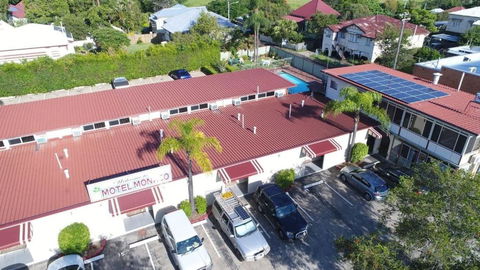 Motel Monaco - Tourism Hervey Bay 1