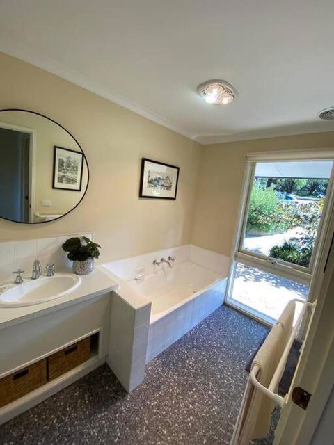 Mount Hope Estate Vineyard - Hervey Bay Accommodation 2